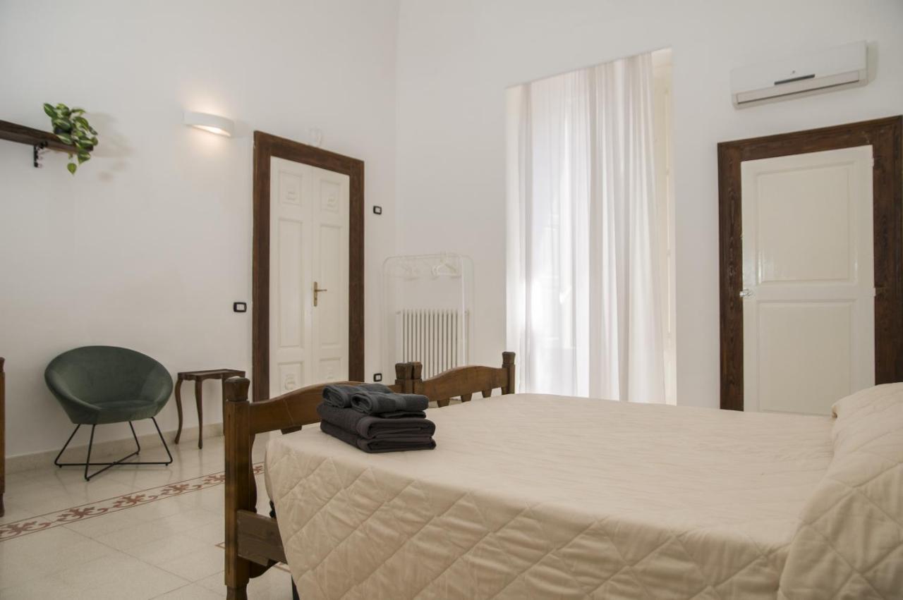 Palazzo Italia Apartments Bari Buitenkant foto