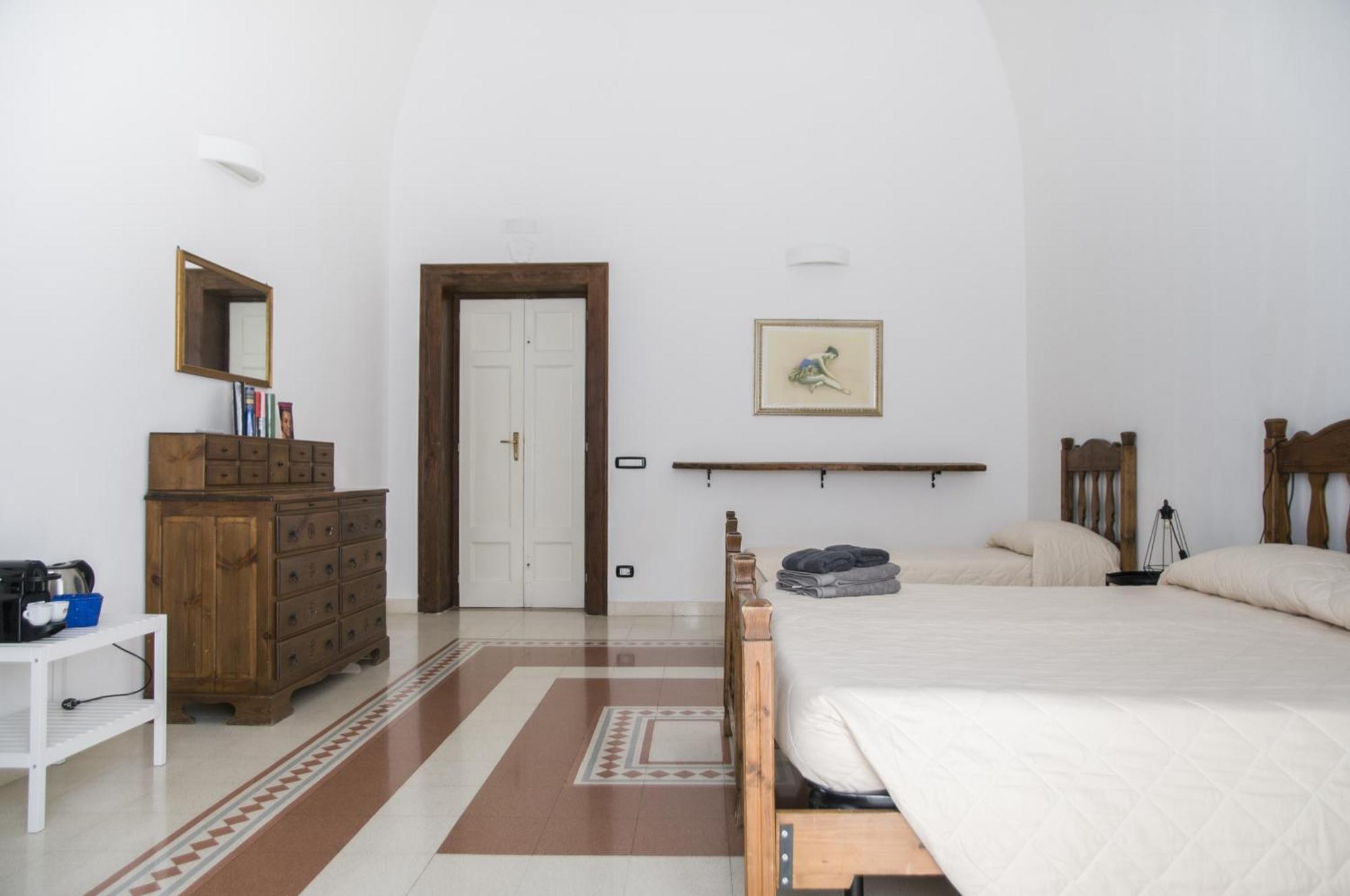 Palazzo Italia Apartments Bari Buitenkant foto